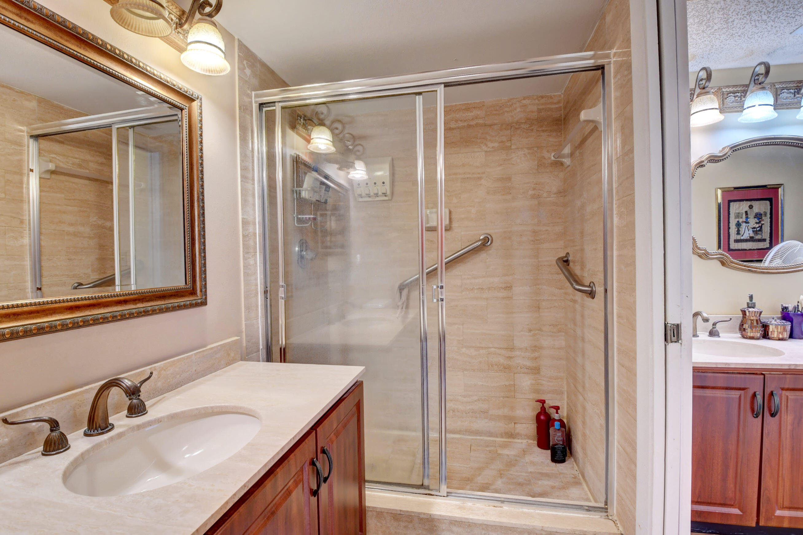 7137 Promenade Drive, Unit 102 Boca Raton, FL 33433 - Photo 26 of 34 2nd bathroom