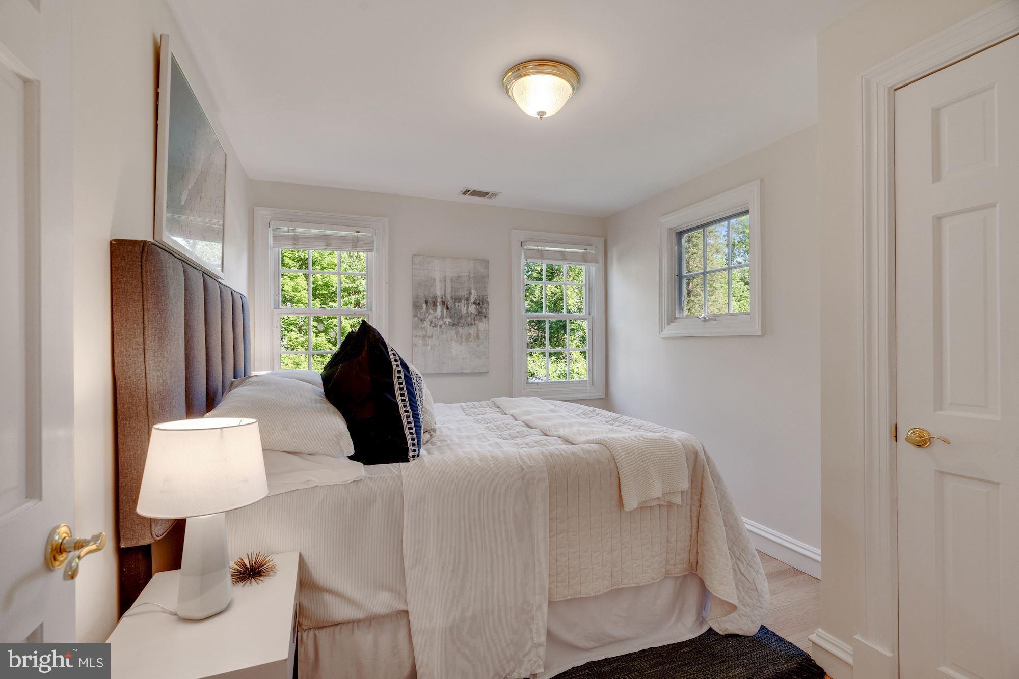 3707 Spring Street Chevy Chase, MD 20815 - Photo 12 of 24