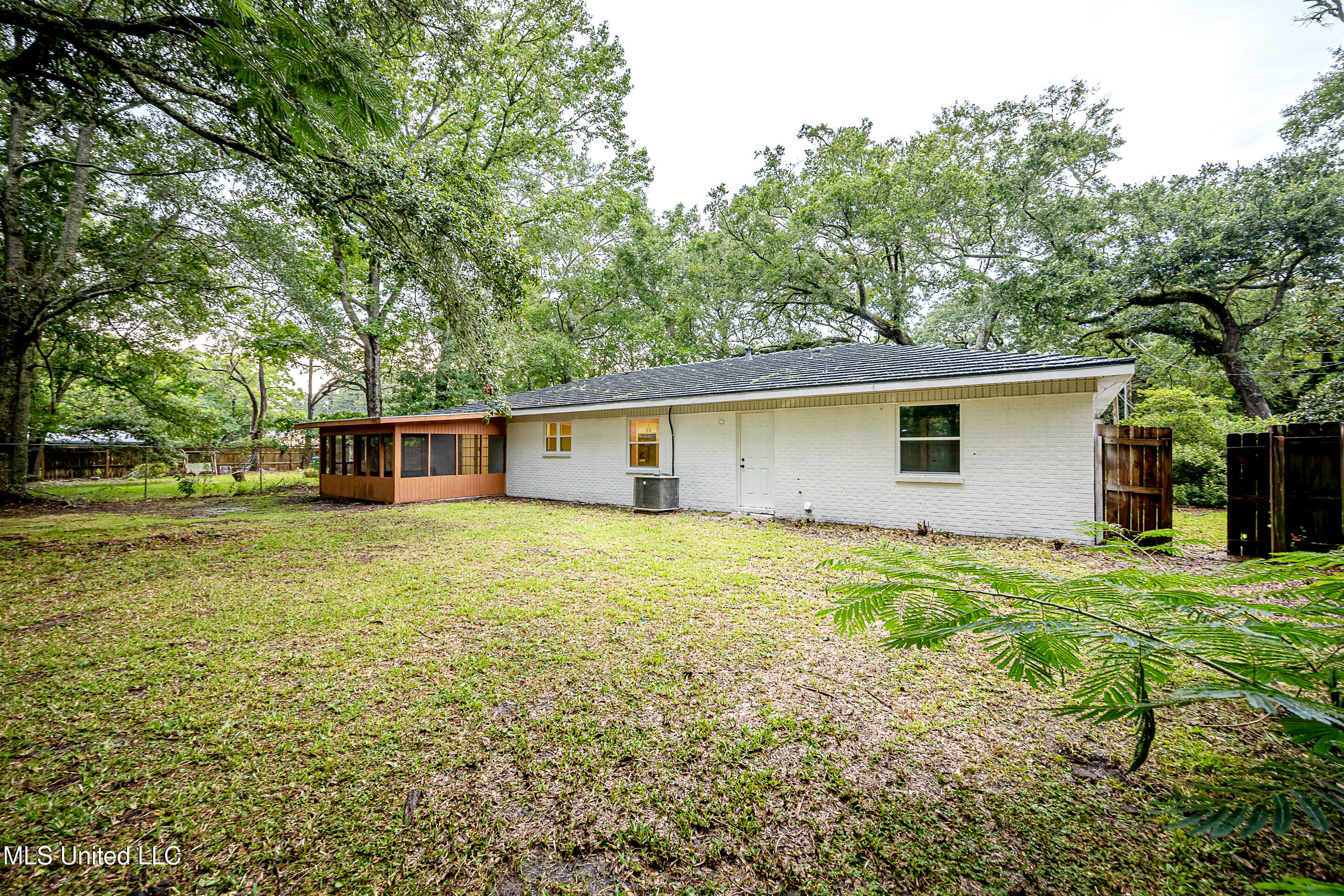 825 Graveline Road Gautier, MS 39553 - Photo 45 of 54 IMG_2631