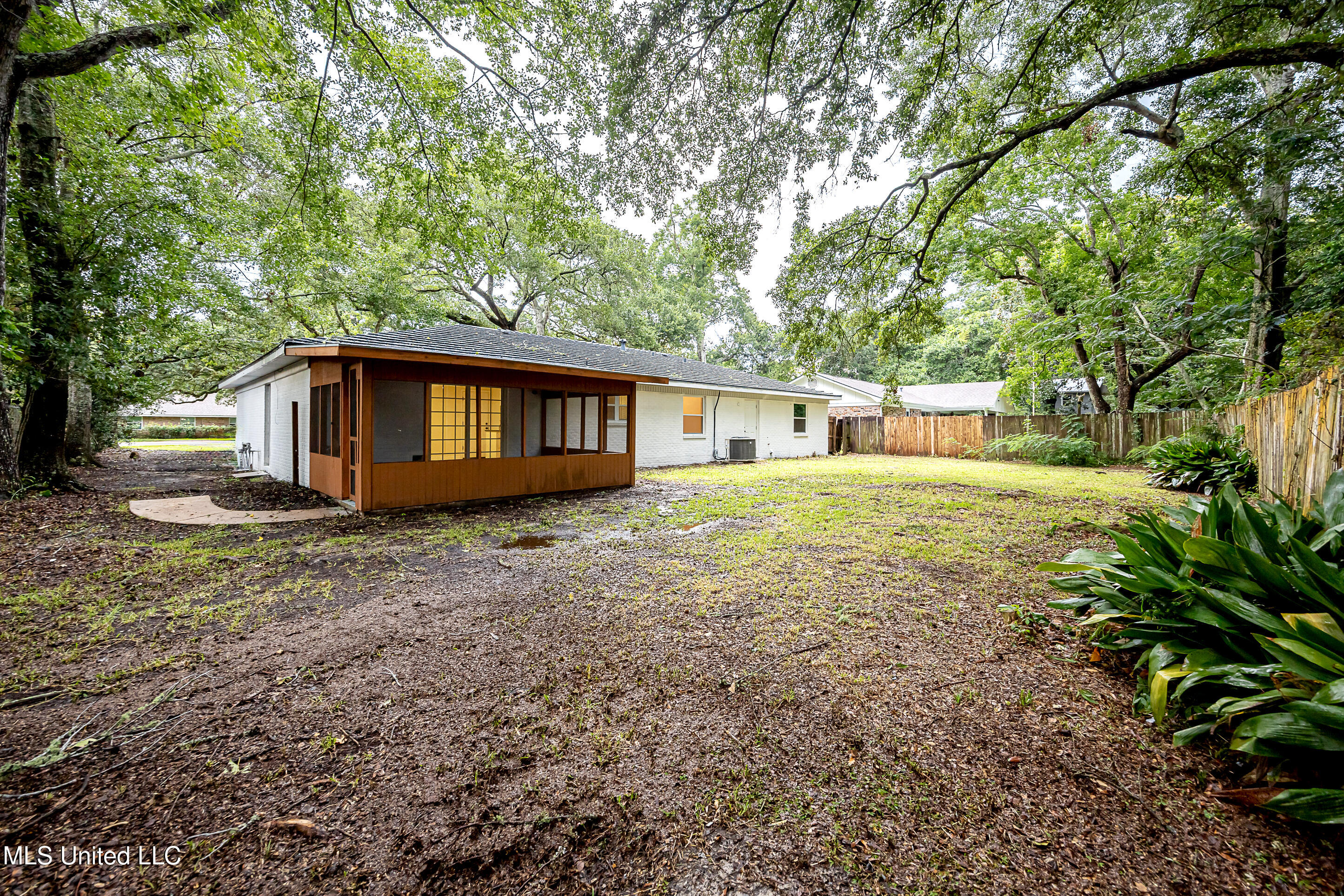 825 Graveline Road Gautier, MS 39553 - Photo 49 of 54 IMG_2622