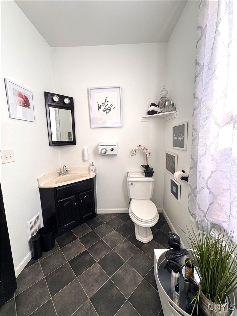 208 North Madison Street Rome, NY 13440 - Photo 18 of 46