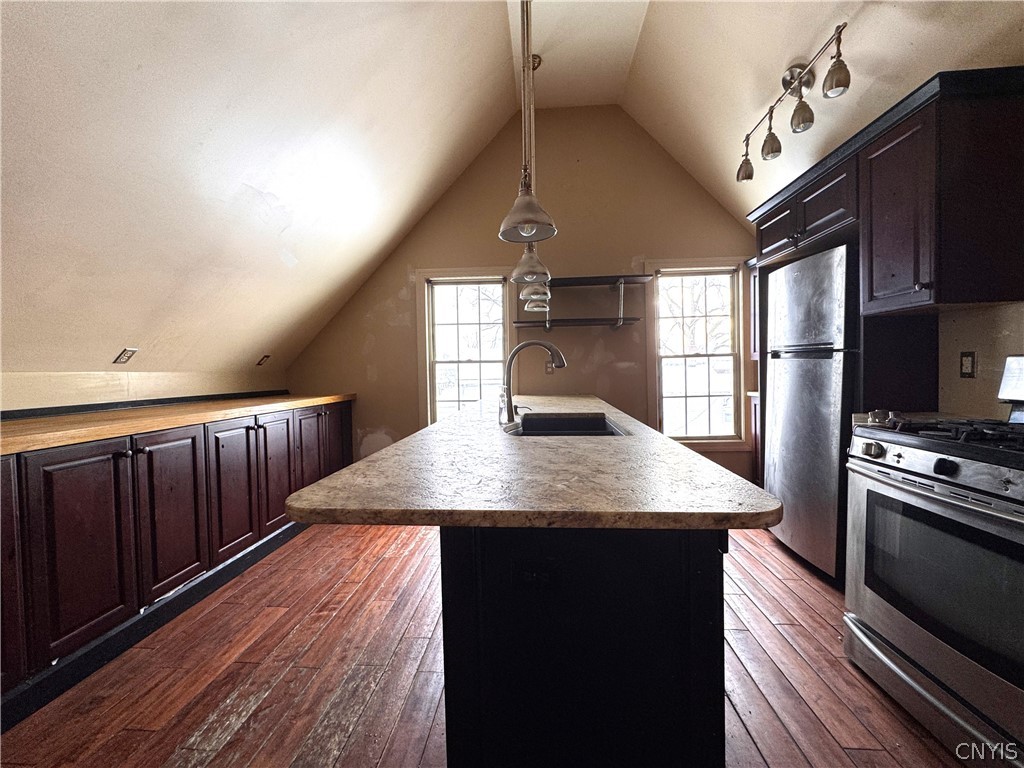 208 North Madison Street Rome, NY 13440 - Photo 28 of 46