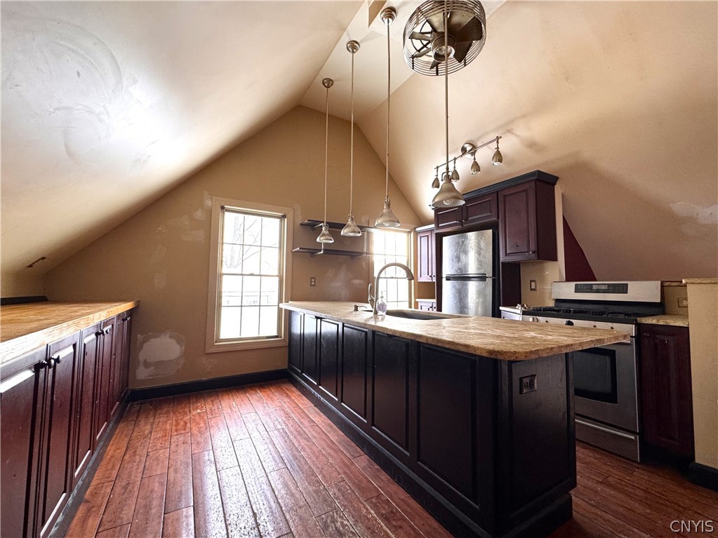 208 North Madison Street Rome, NY 13440 - Photo 29 of 46