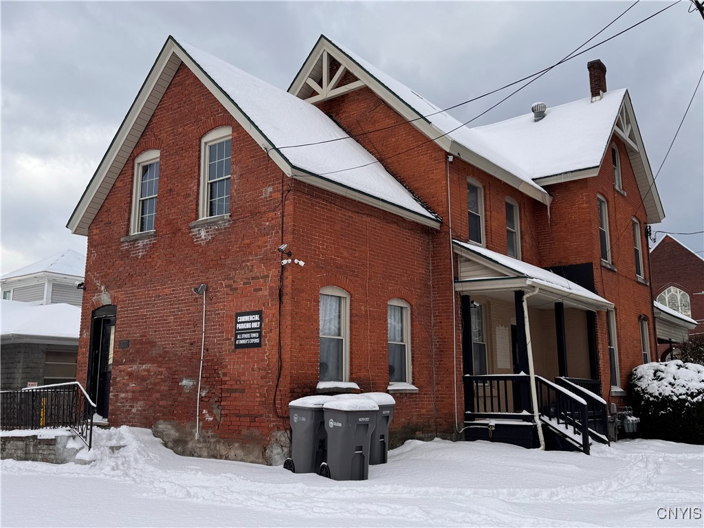 208 North Madison Street Rome, NY 13440 - Photo 4 of 50