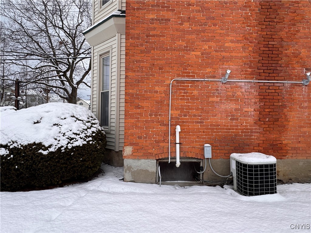 208 North Madison Street Rome, NY 13440 - Photo 8 of 50