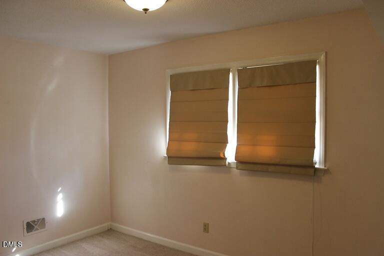 4805 Oak Park Road Raleigh, NC 27612 - Photo 7 of 12 4805 OakP6