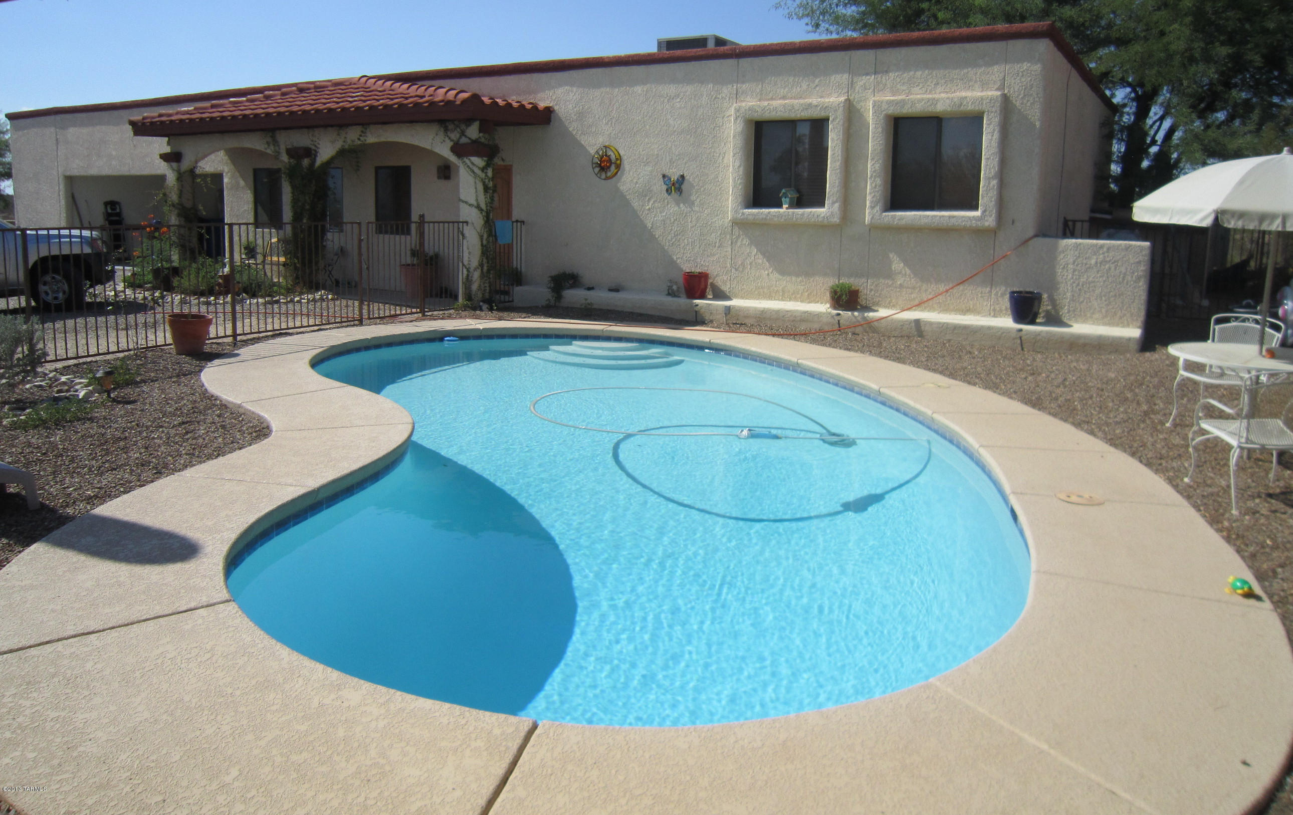1640 West Sunset Road Tucson, AZ 85741 - Photo 1 of 17 Gallery Image 1