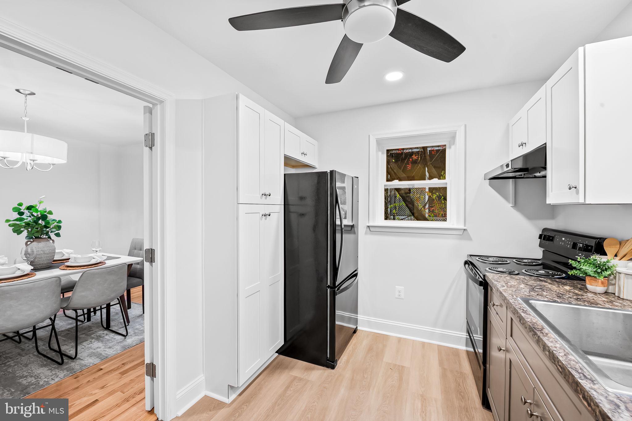 512 Holden Road Towson, MD 21286 - Photo 14 of 46 Full pantry and ceiling fan