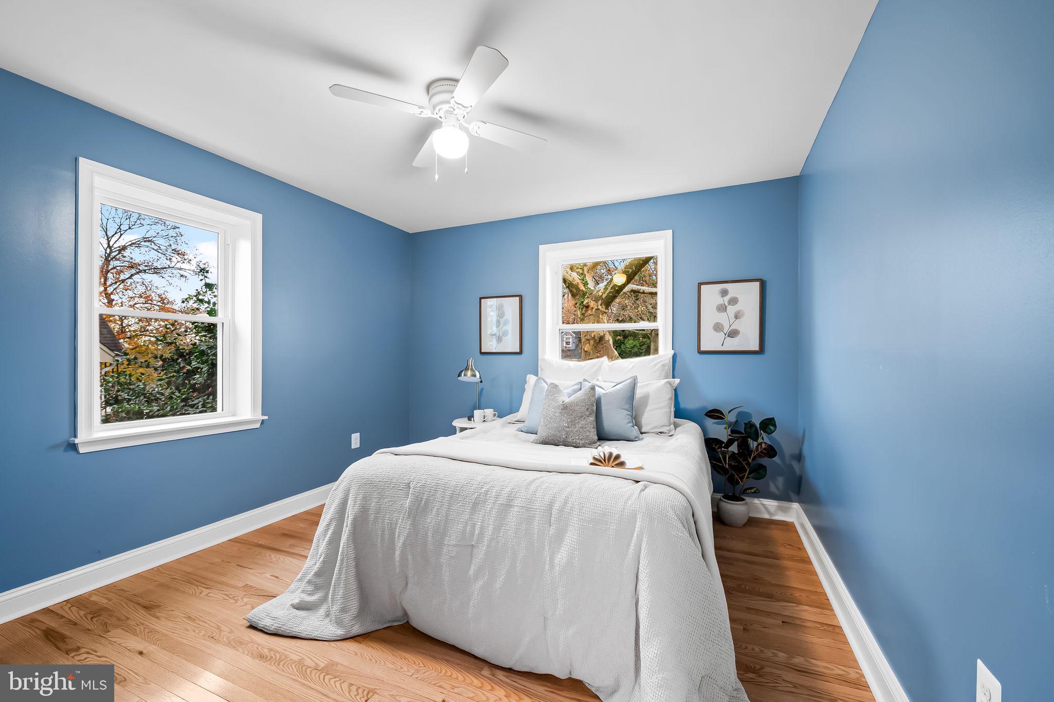512 Holden Road Towson, MD 21286 - Photo 20 of 46 Main level bedroom2 with hardwood flooring