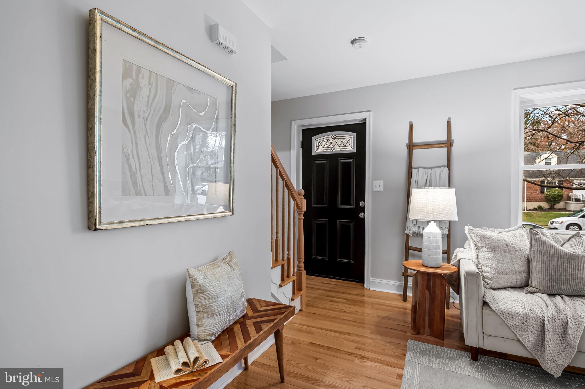 512 Holden Road Towson, MD 21286 - Photo 5 of 46 Main level living room with hardwood floors