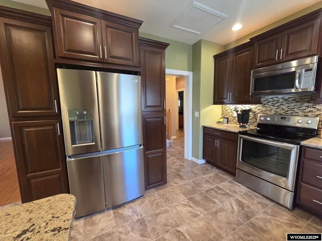 $640,000 | 1714 Miracle Drive, Casper, WY 82609