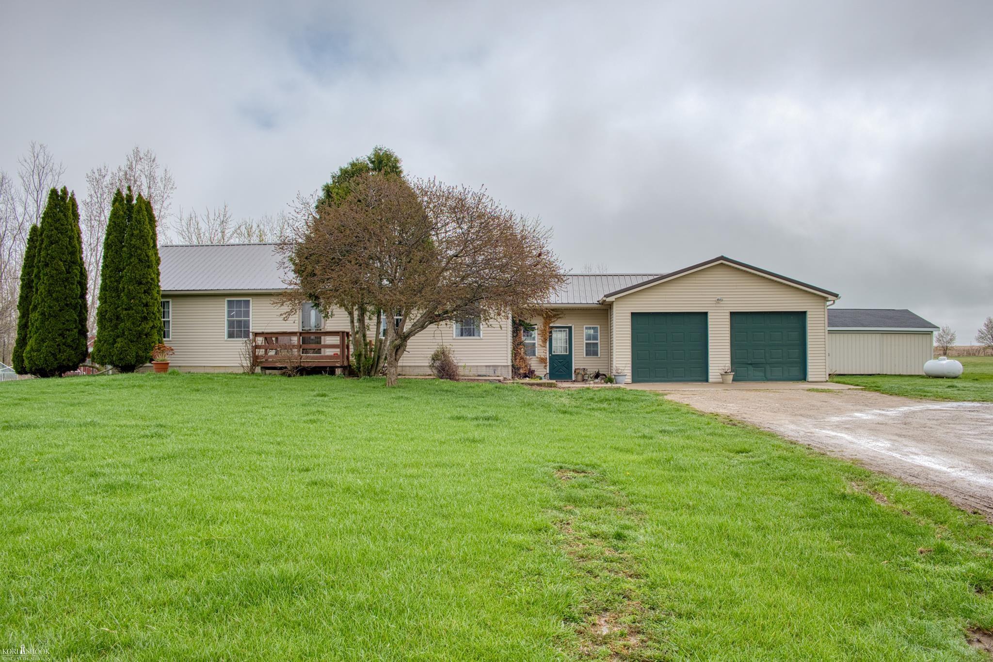 1772 Notnagle Road Owosso, MI 48867 - Photo 2 of 47