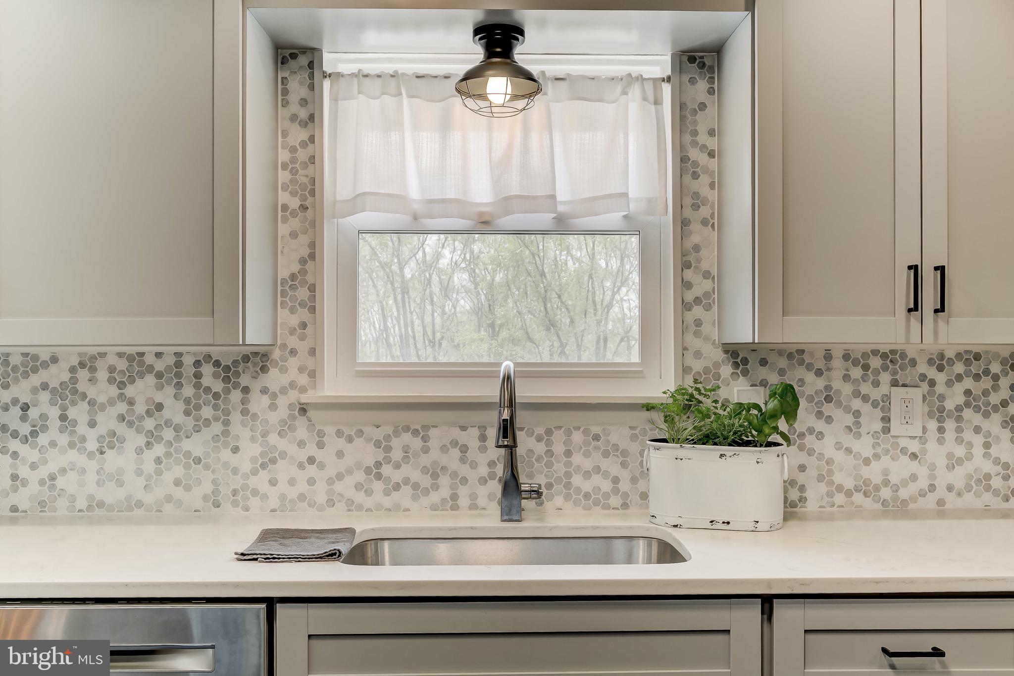 619 Corbett Road Monkton, MD 21111 - Photo 6 of 47 Gallery Image 6