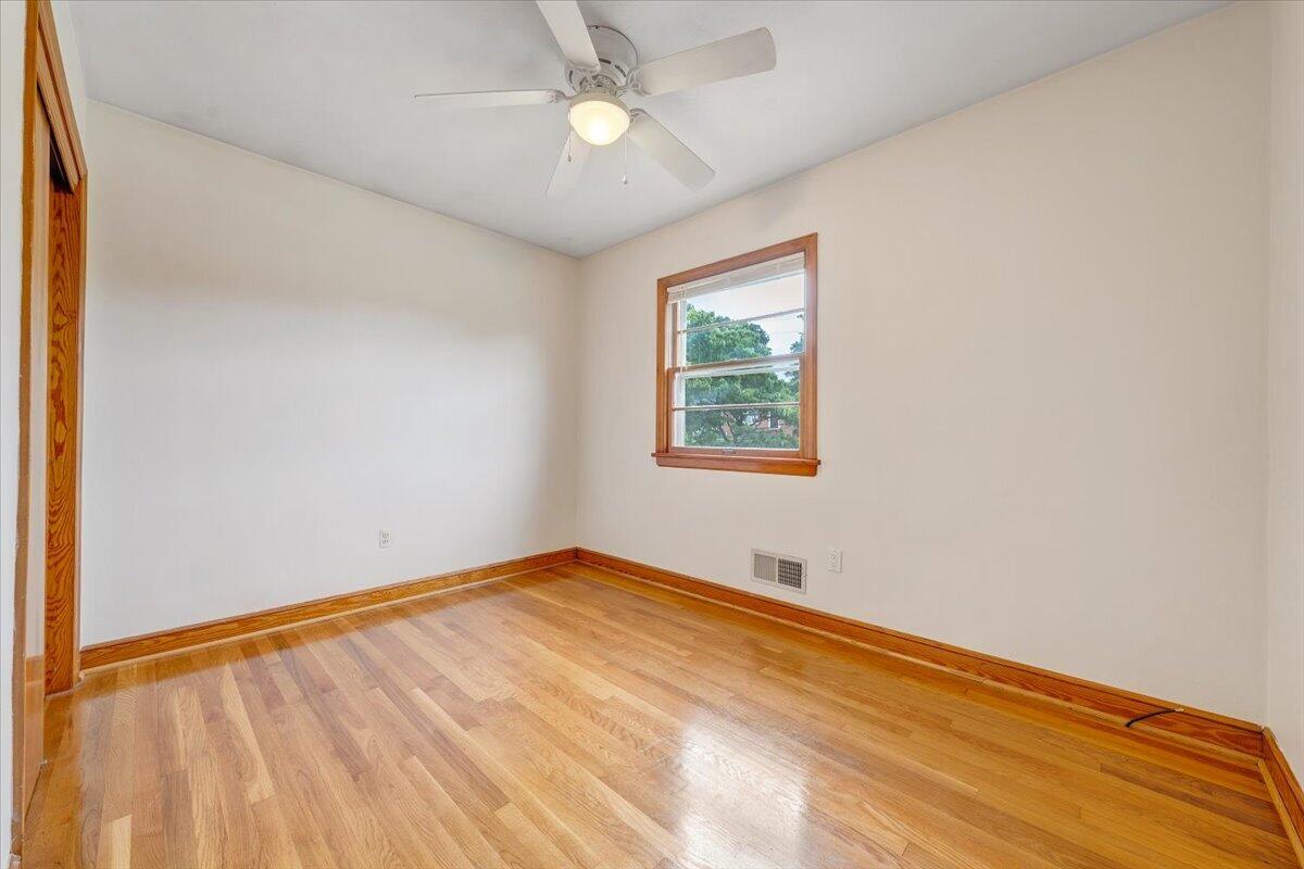 137 Frontier Road Northeast Roanoke, VA 24012 - Photo 23 of 42 18-MIB03144