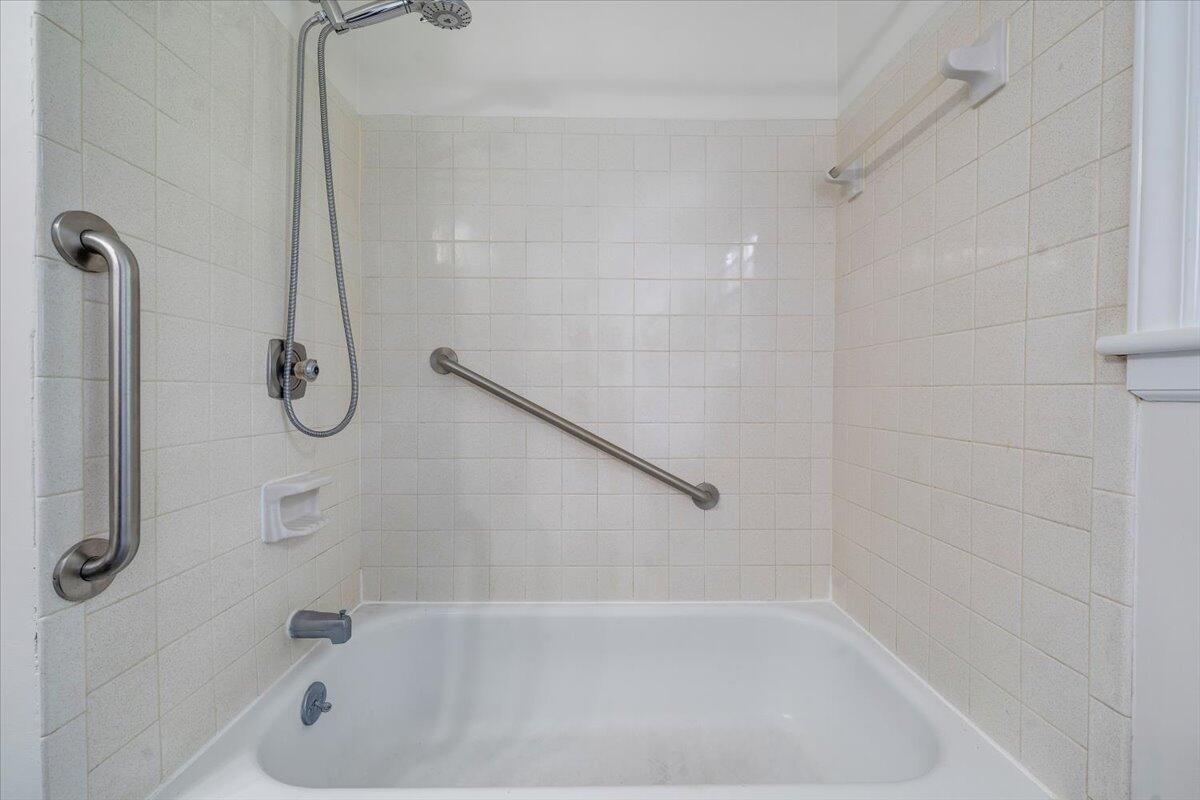 137 Frontier Road Northeast Roanoke, VA 24012 - Photo 27 of 42 22-MIB03135