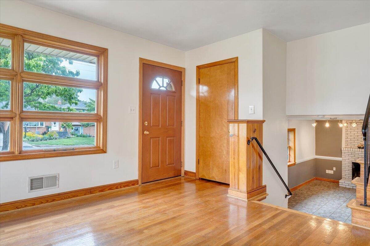137 Frontier Road Northeast Roanoke, VA 24012 - Photo 28 of 42 23-MIB03168