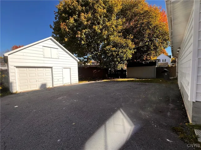 $1,150 | 927 Salina Street, Watertown, NY 13601