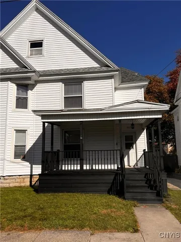 $1,150 | 927 Salina Street, Watertown, NY 13601