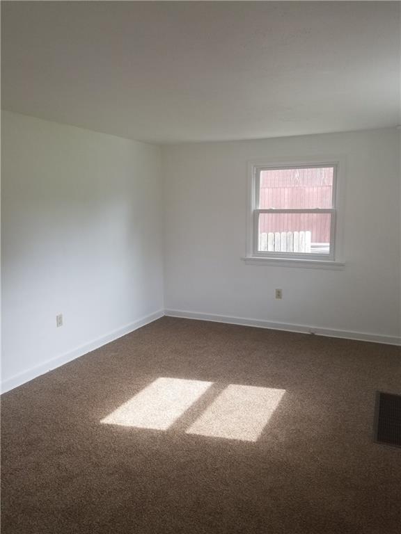 210 Crestview Road Pittsburgh, PA 15235 - Photo 7 of 12 Gallery Image 7