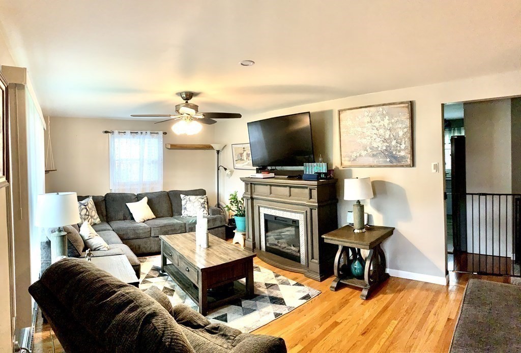 74 Rugby Street Holyoke, MA 01040 - Photo 9 of 26 Gallery Image 9