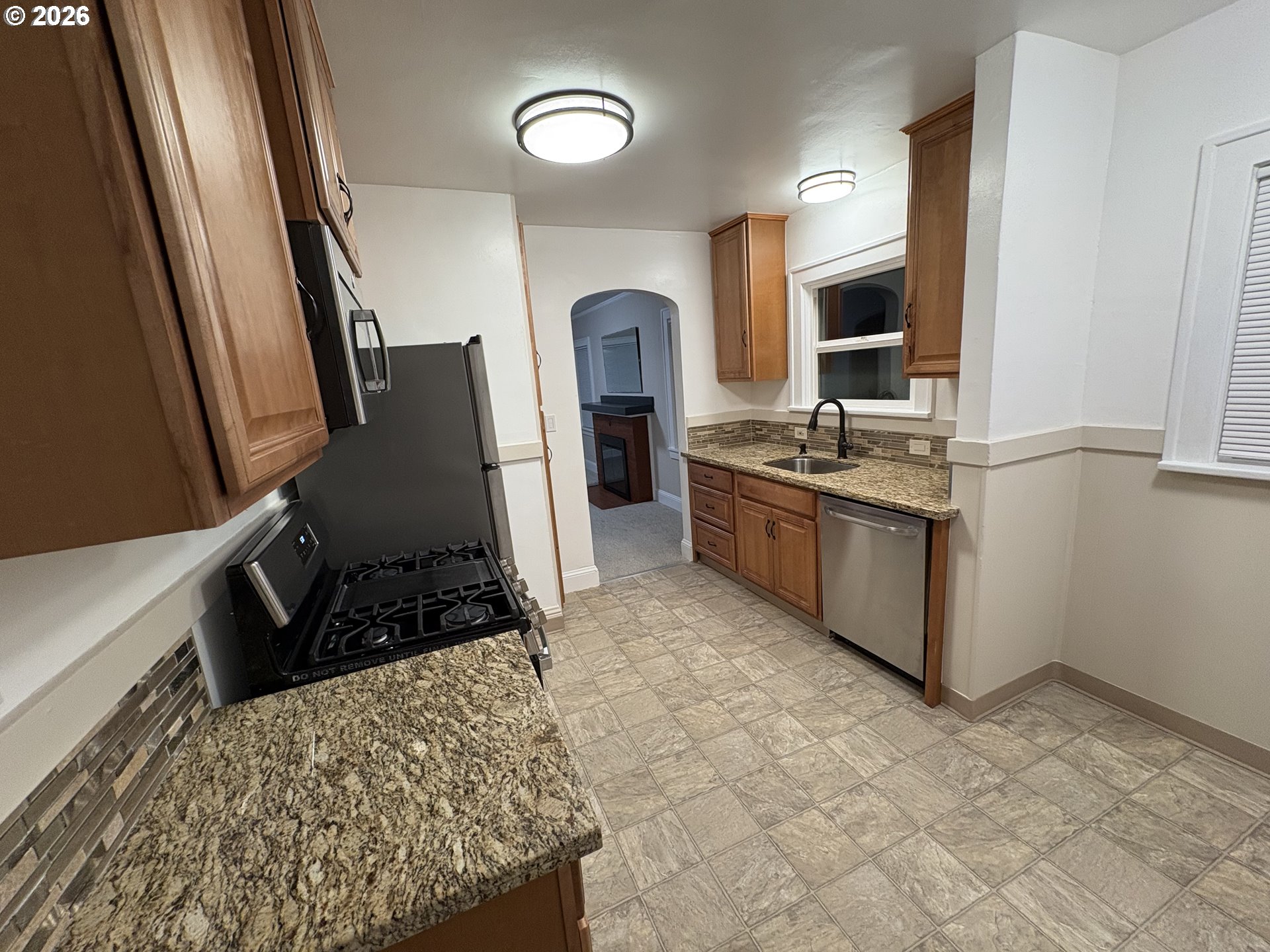 9646 Southeast Steele Street Portland, OR 97266 - Photo 14 of 41