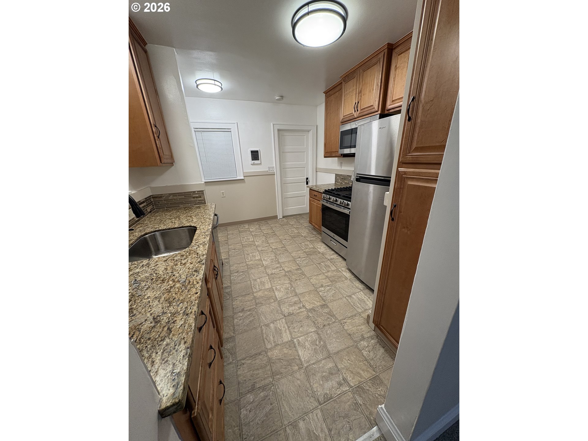 9646 Southeast Steele Street Portland, OR 97266 - Photo 16 of 41