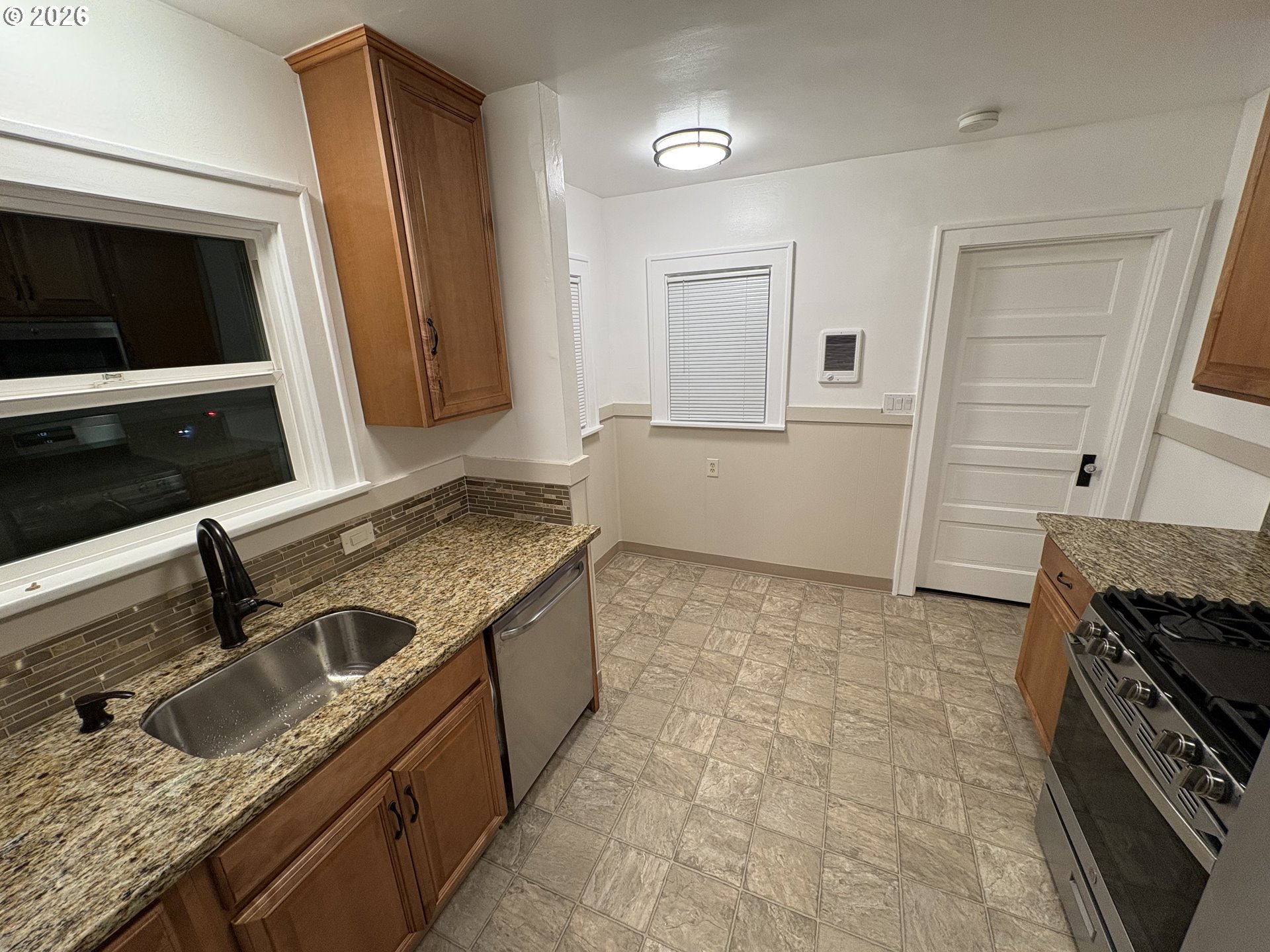 9646 Southeast Steele Street Portland, OR 97266 - Photo 18 of 41