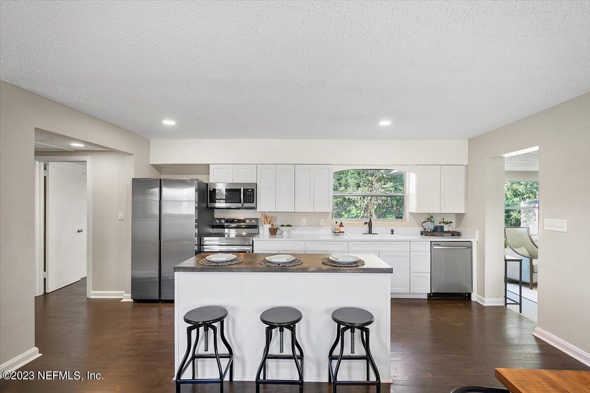 514 Mandalay Road Jacksonville, FL 32216 - Photo 5 of 25 16-514 Mandalay Rd (16)
