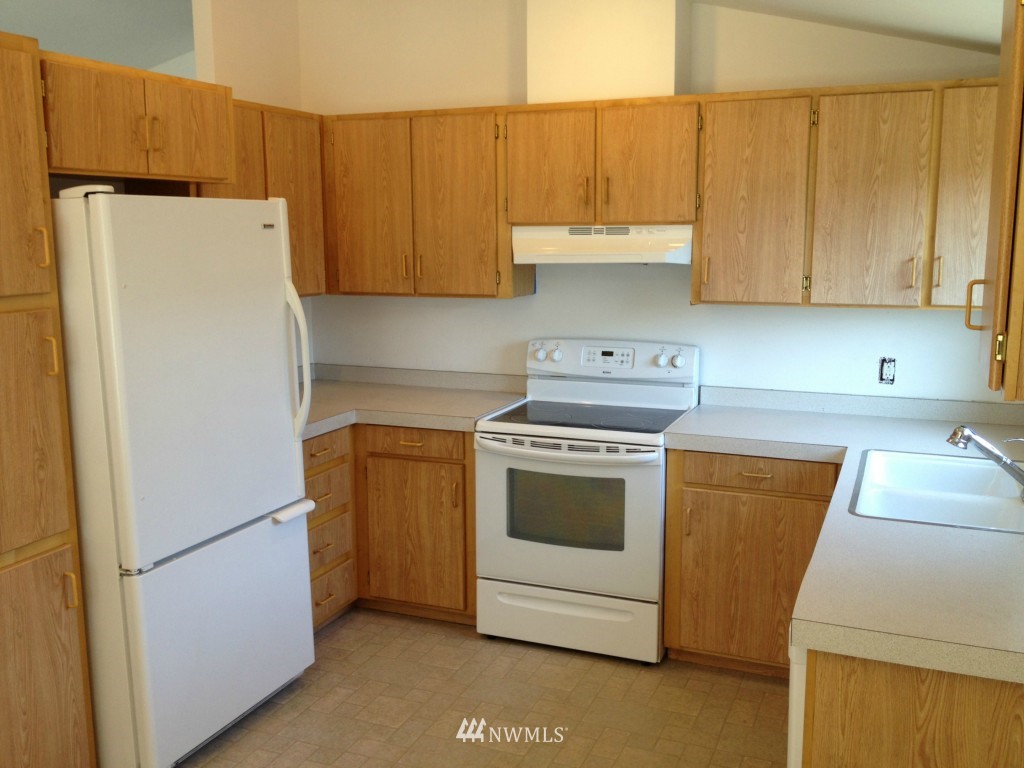 246 West Maple Street Sequim, WA 98382 - Photo 5 of 7 Gallery Image 5