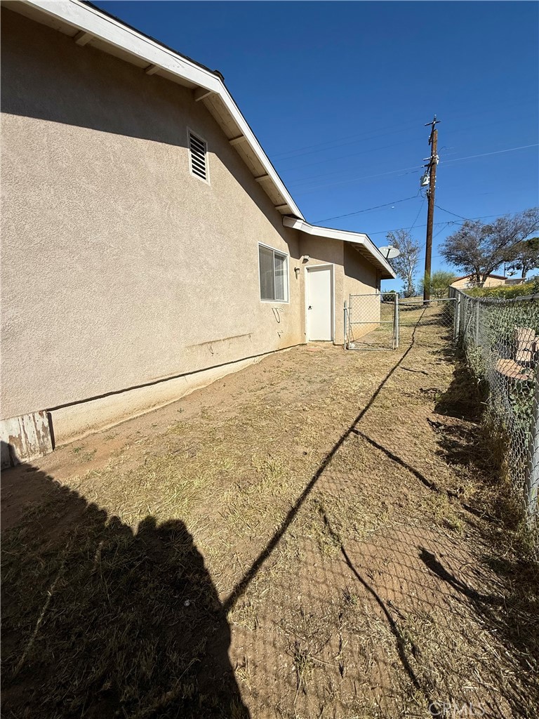 9920 Jurupa Road Jurupa Valley, CA 92509 - Photo 10 of 13 a view of a terrace with sky view