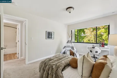 $1,028,000 | 1943 Highridge Court, Walnut Creek, CA 94597