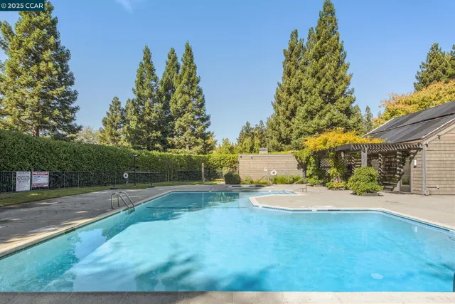 $1,028,000 | 1943 Highridge Court, Walnut Creek, CA 94597
