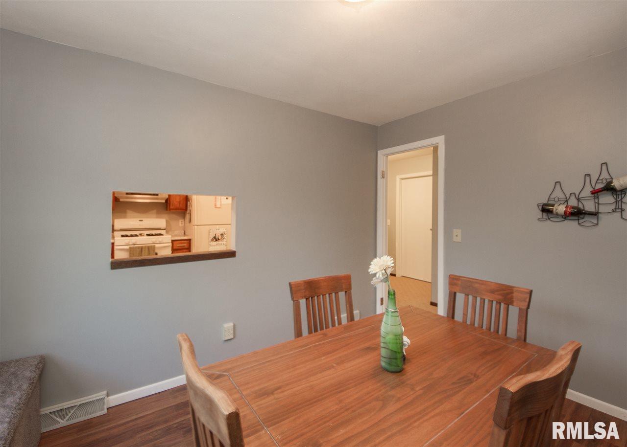 704 3rd Street Moline, IL 61265 - Photo 8 of 15 Gallery Image 8