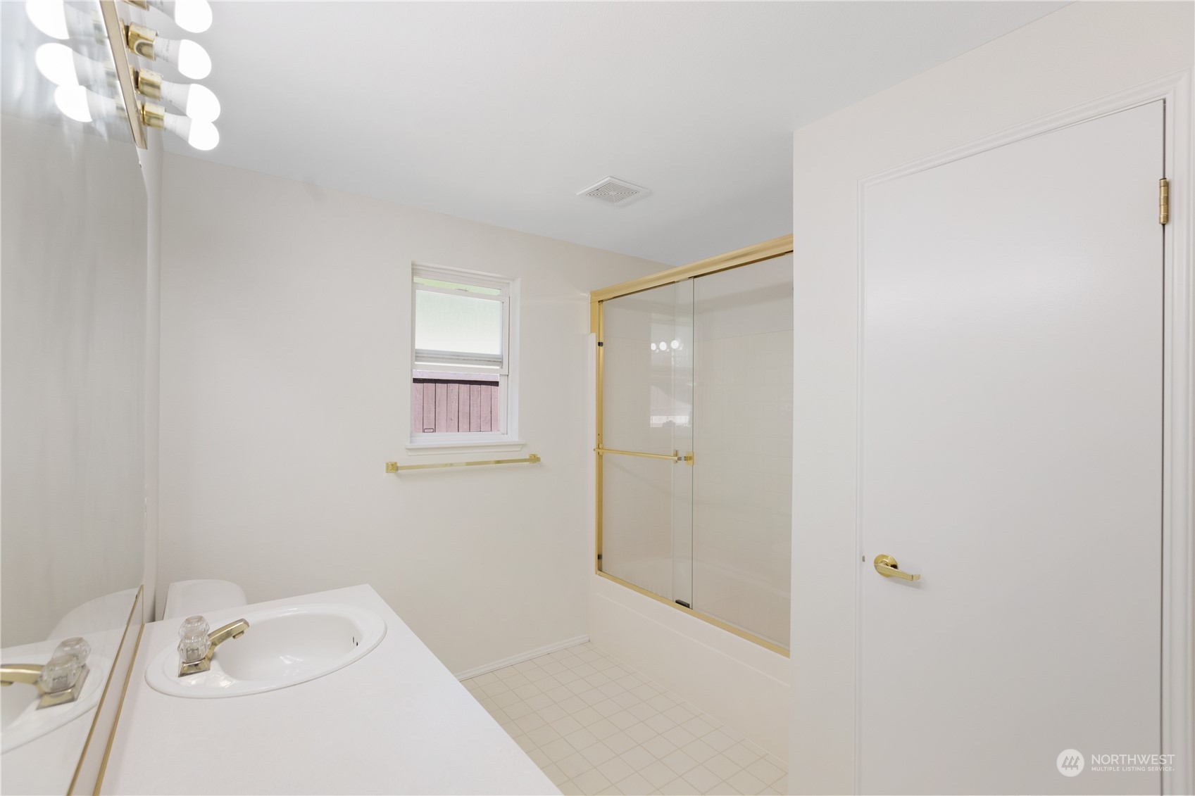 14104 Southeast 188 Way Renton, WA 98058 - Photo 17 of 19 Gallery Image 17