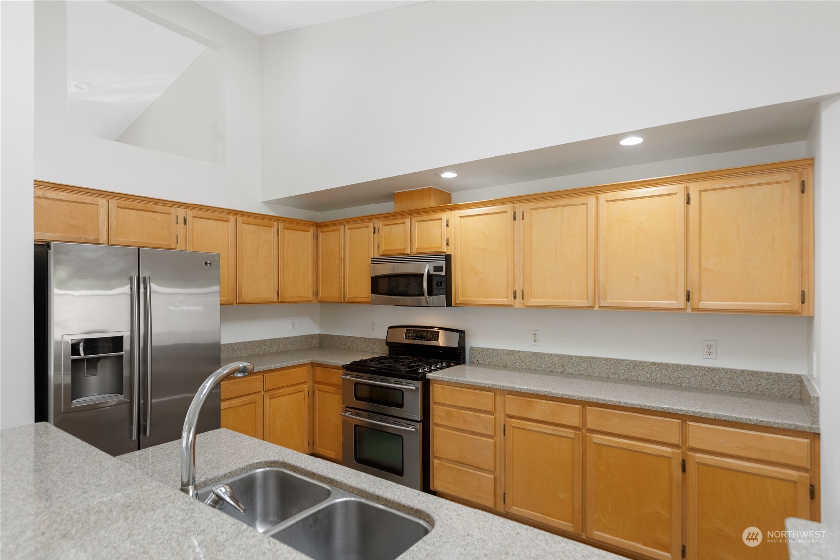 14104 Southeast 188 Way Renton, WA 98058 - Photo 9 of 19 Gallery Image 9