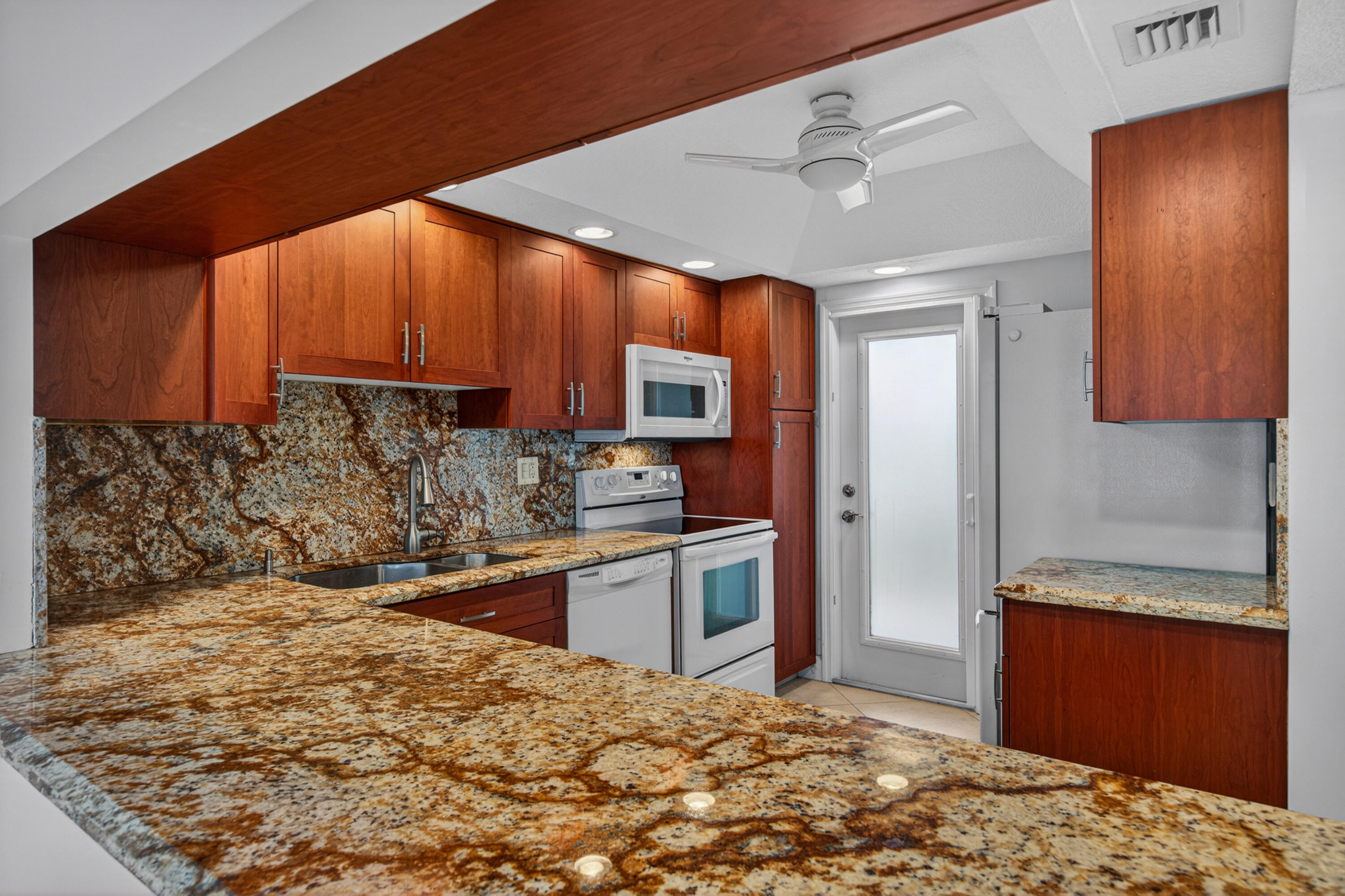 3150 Northeast 48th Court, Unit 414 Lighthouse Point, FL 33064 - Photo 18 of 50 balistreri-2