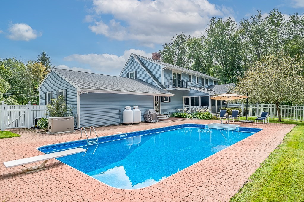 400 Boston Road Sutton, MA 01590 - Photo 3 of 42 Gallery Image 3