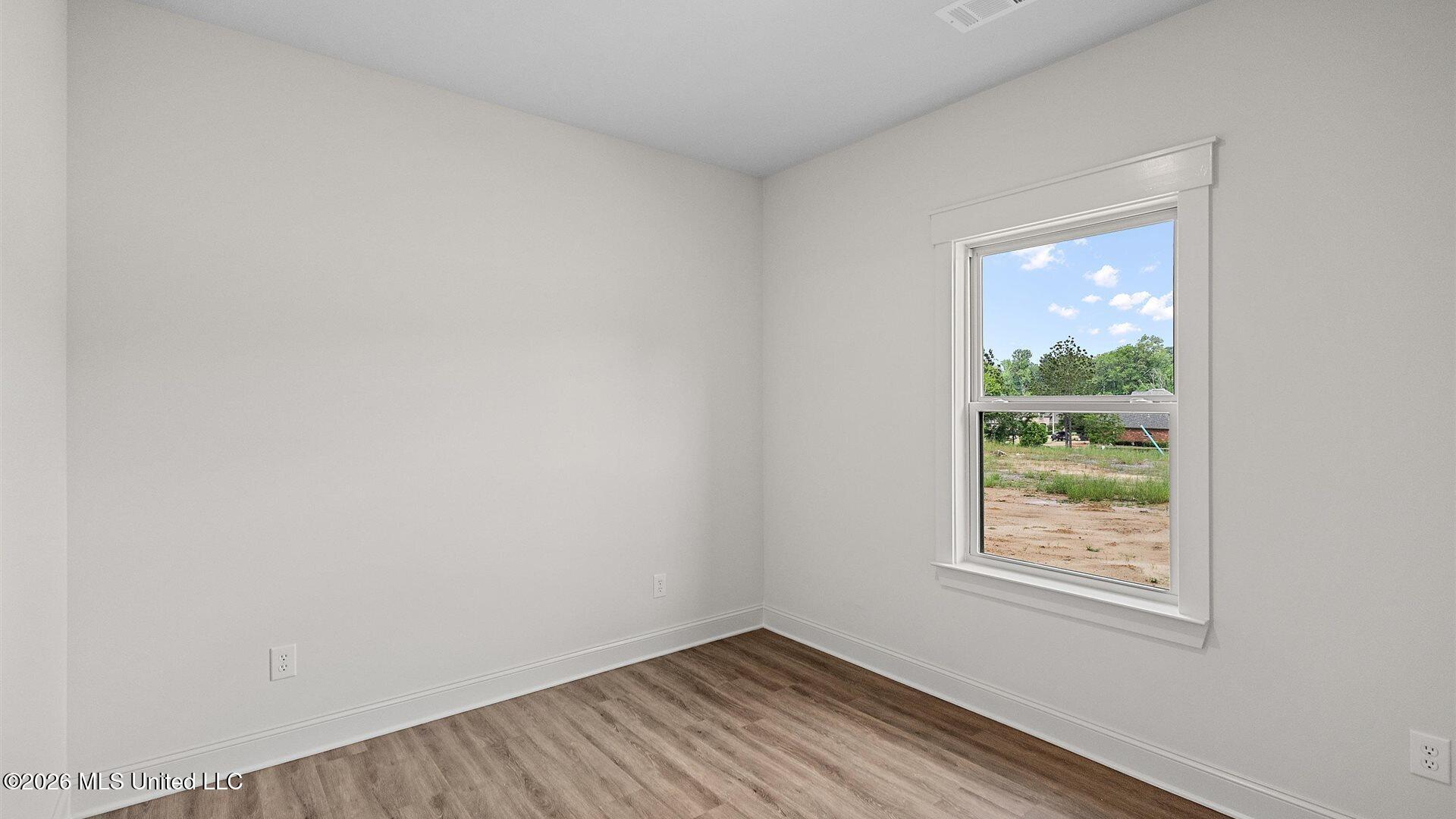 321 Castlewood Circle Canton, MS 39046 - Photo 10 of 19 12 - Guest Room 3
