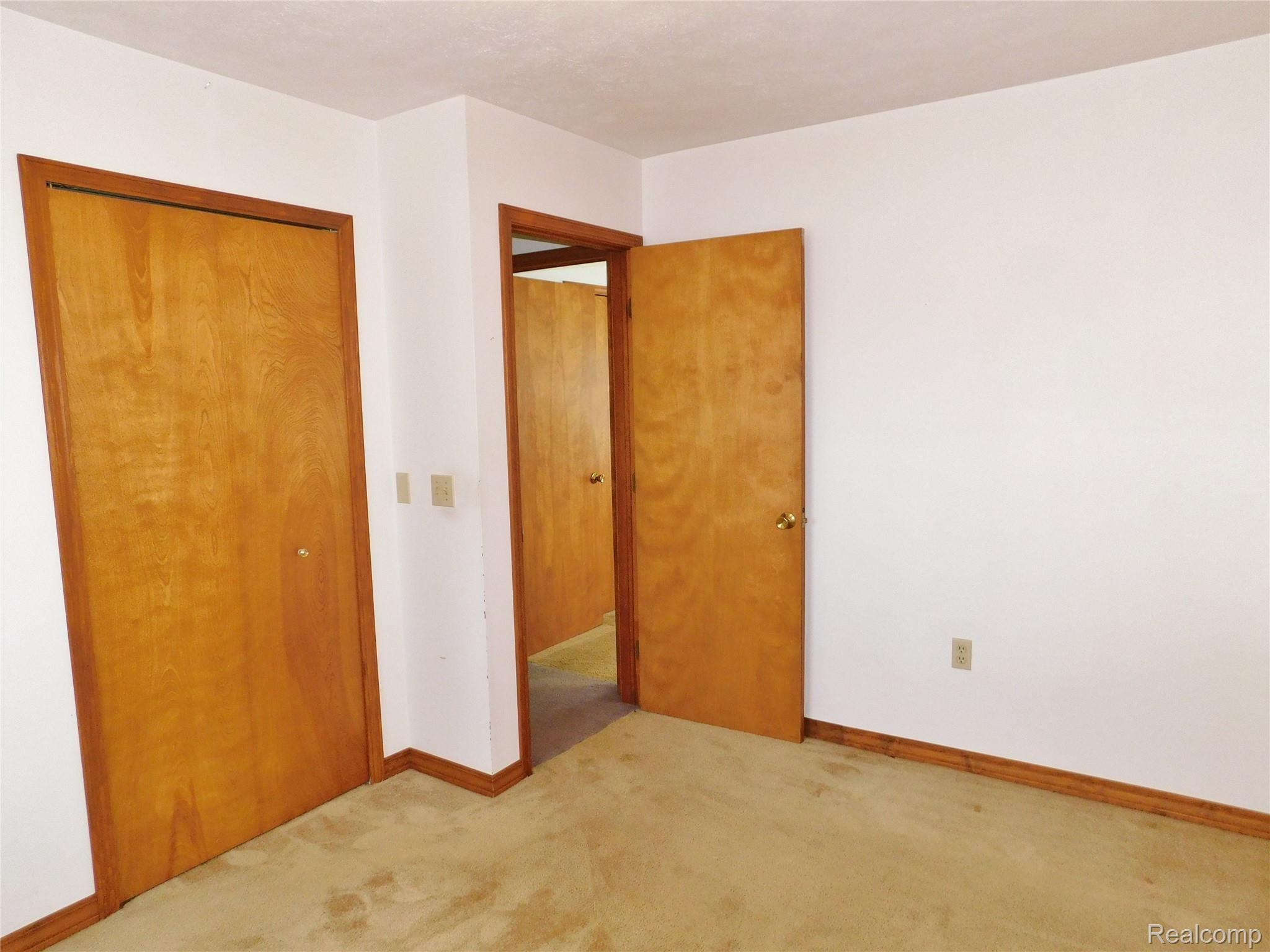 10222 Converse Road Fowlerville, MI 48836 - Photo 12 of 36 DSCN0128.JPG