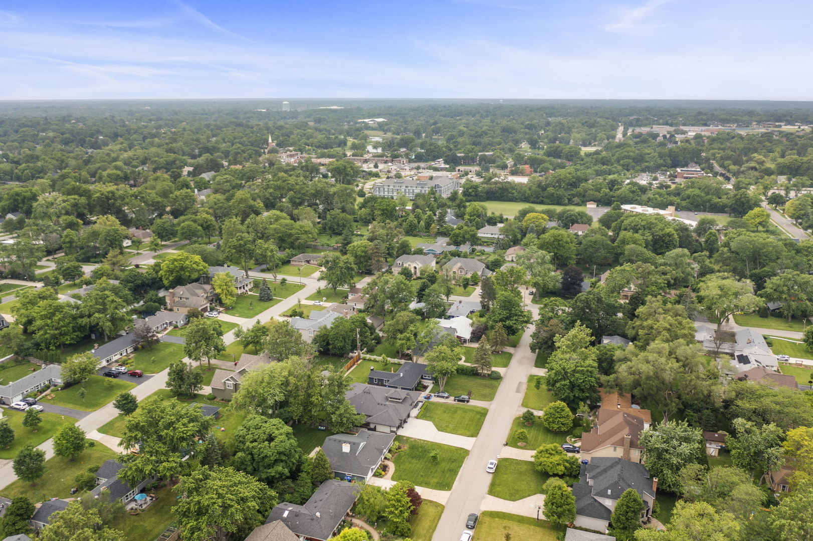 432 Countryside Drive Wheaton, IL 60187 - Photo 28 of 29 an aerial view of residential houses with outdoor space and trees