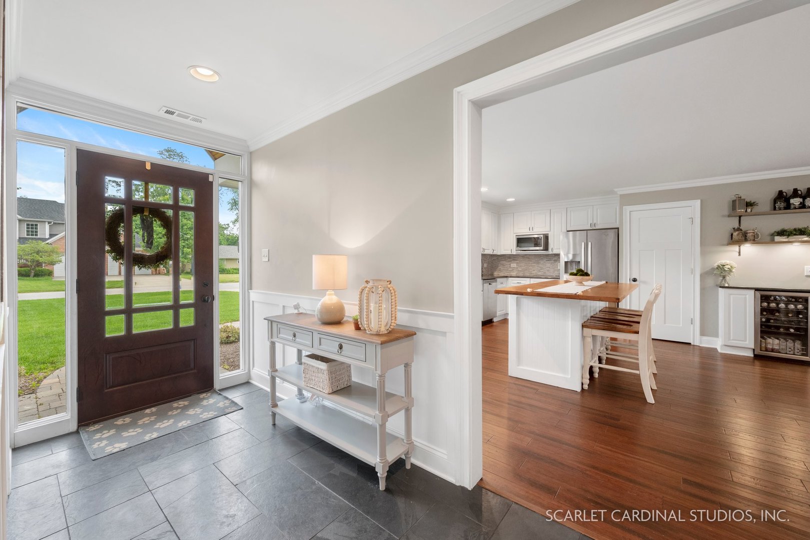 432 Countryside Drive Wheaton, IL 60187 - Photo 3 of 29 a living room with furniture and a wooden floor