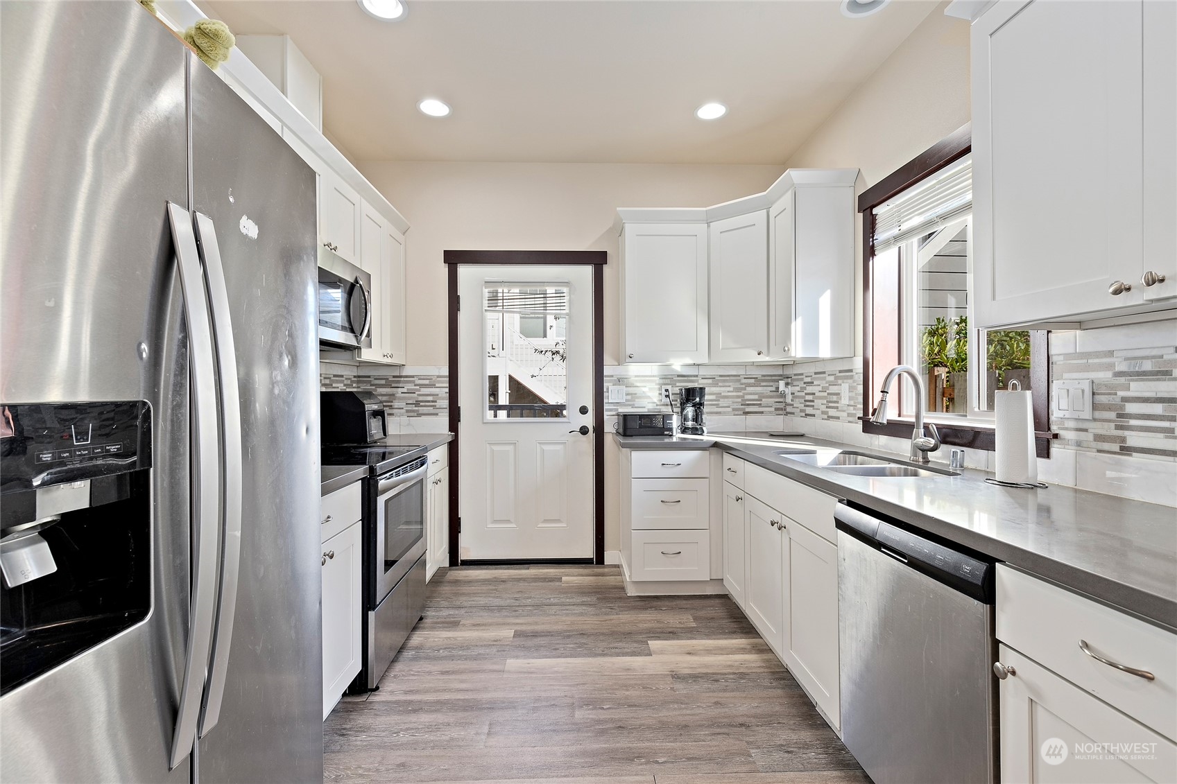 3317 Rucker Avenue, Unit A Everett, WA 98201 - Photo 17 of 32
