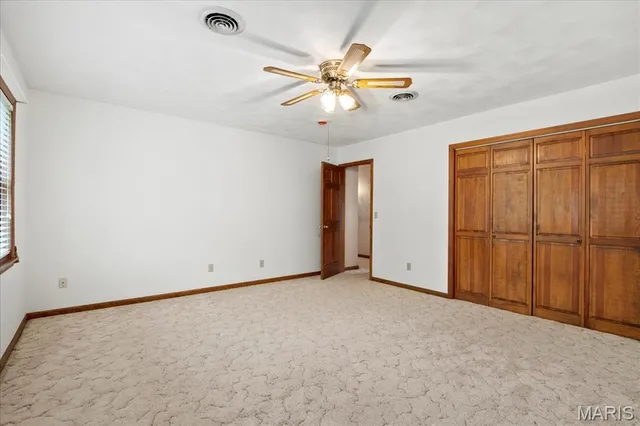 $549,900 | 221 Towerhill Drive, Columbia, IL 62236