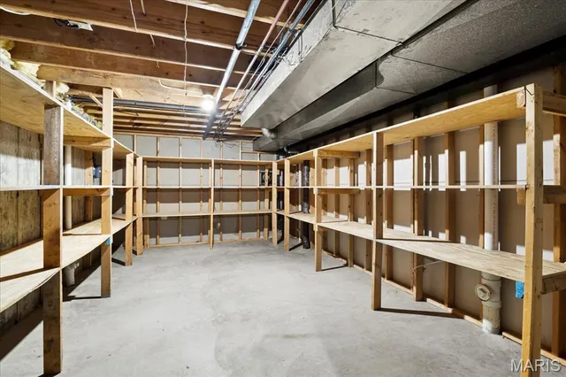 $549,900 | 221 Towerhill Drive, Columbia, IL 62236