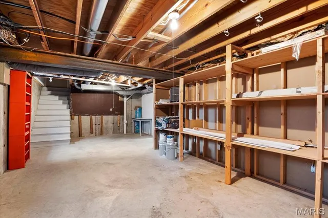 $549,900 | 221 Towerhill Drive, Columbia, IL 62236