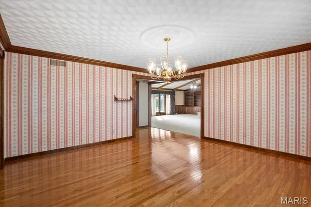 $549,900 | 221 Towerhill Drive, Columbia, IL 62236