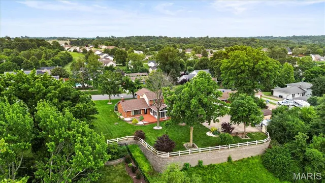 $549,900 | 221 Towerhill Drive, Columbia, IL 62236