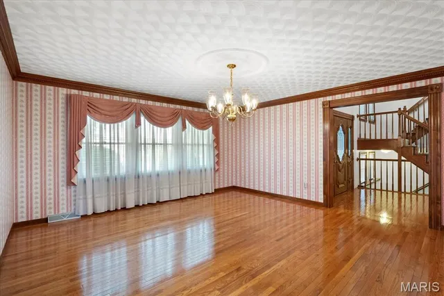 $549,900 | 221 Towerhill Drive, Columbia, IL 62236