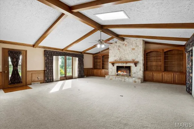 $549,900 | 221 Towerhill Drive, Columbia, IL 62236