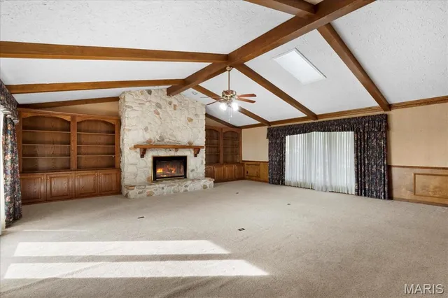 $549,900 | 221 Towerhill Drive, Columbia, IL 62236